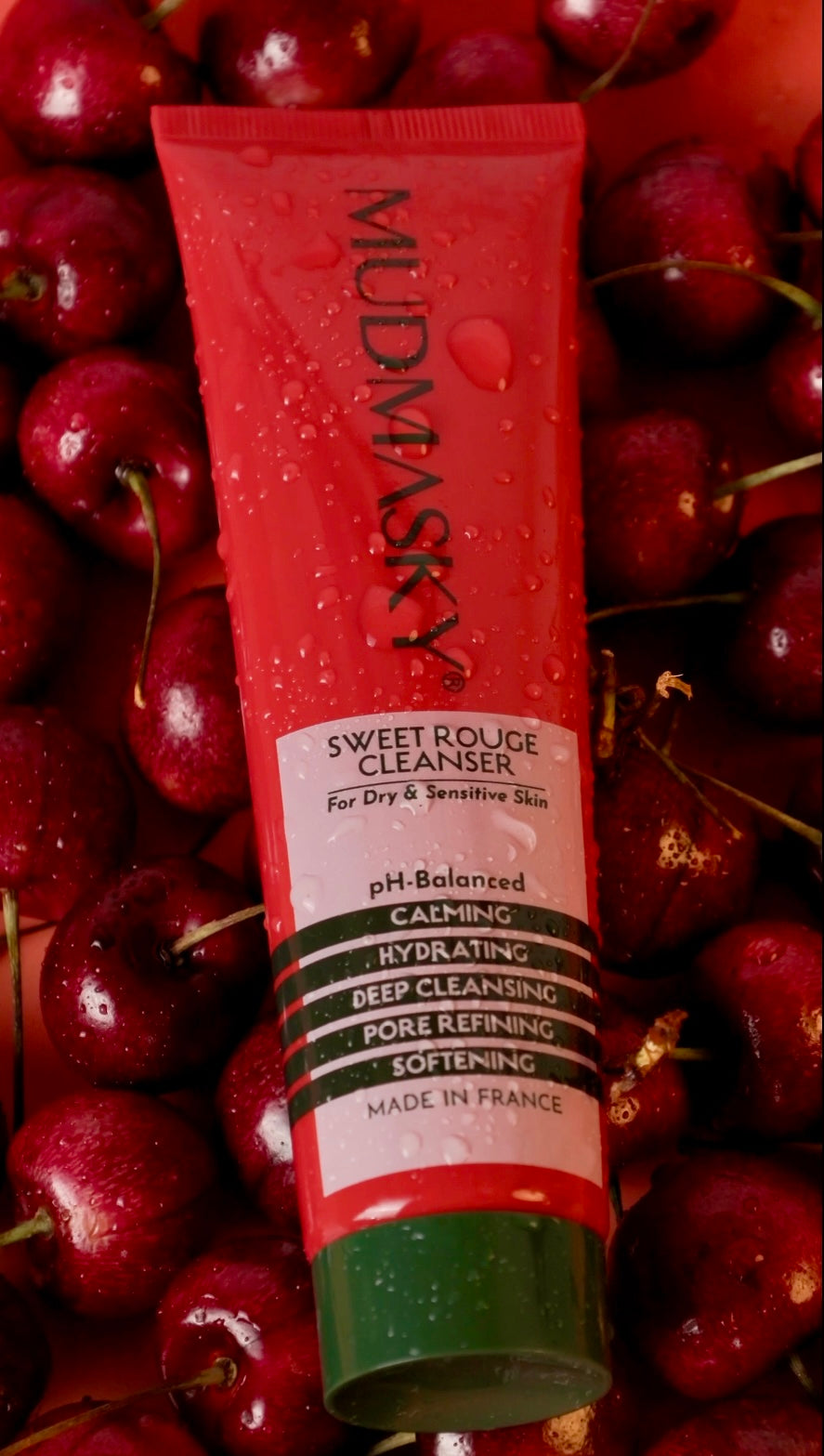 Waarom reinigen de belangrijkste stap in je skincare routine is